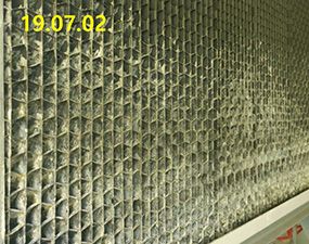 スケール除去装置_冷却塔上部1